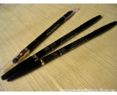 CHÌ KẺ MÍ MẮT CHANEL LE CRAYON YEUX NOIR 01
