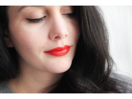 Son Bourjois Rouge Laque số 04 Selfpeachl màu đỏ cam