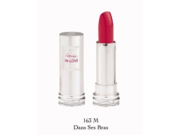 Son Lancome Rouge In Love 163M Dans ses Bras màu Đỏ mận quân
